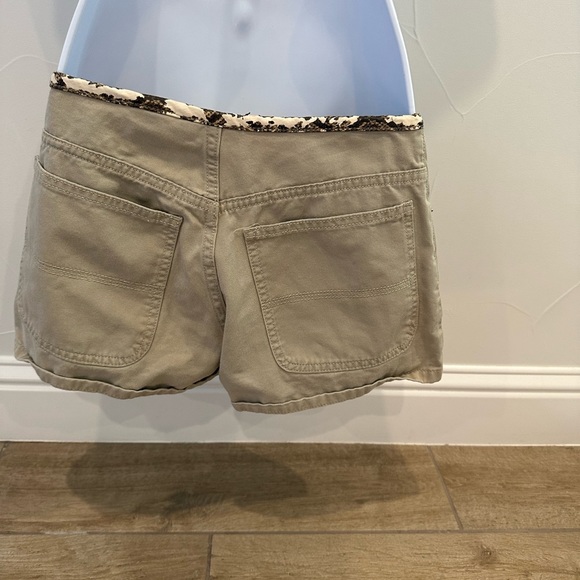 Express khaki shorts size 1/2 - Picture 8 of 8
